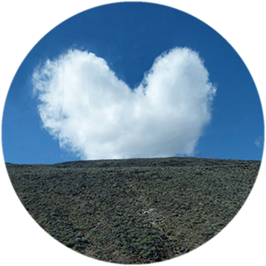 Relationship course for women showing a heart in the clouds